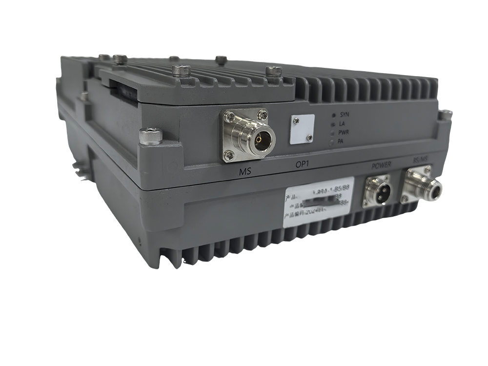  西丰三频手机信号接收器2000㎡